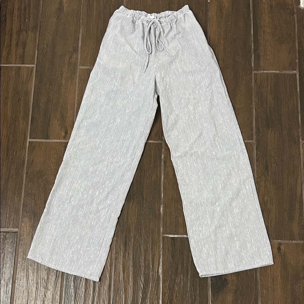Sienna Sky Gray Striped Pants